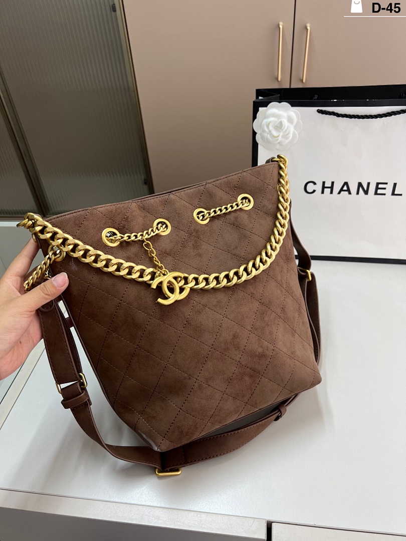 Chanel On My Shoulder · 5543 — תמונה 8