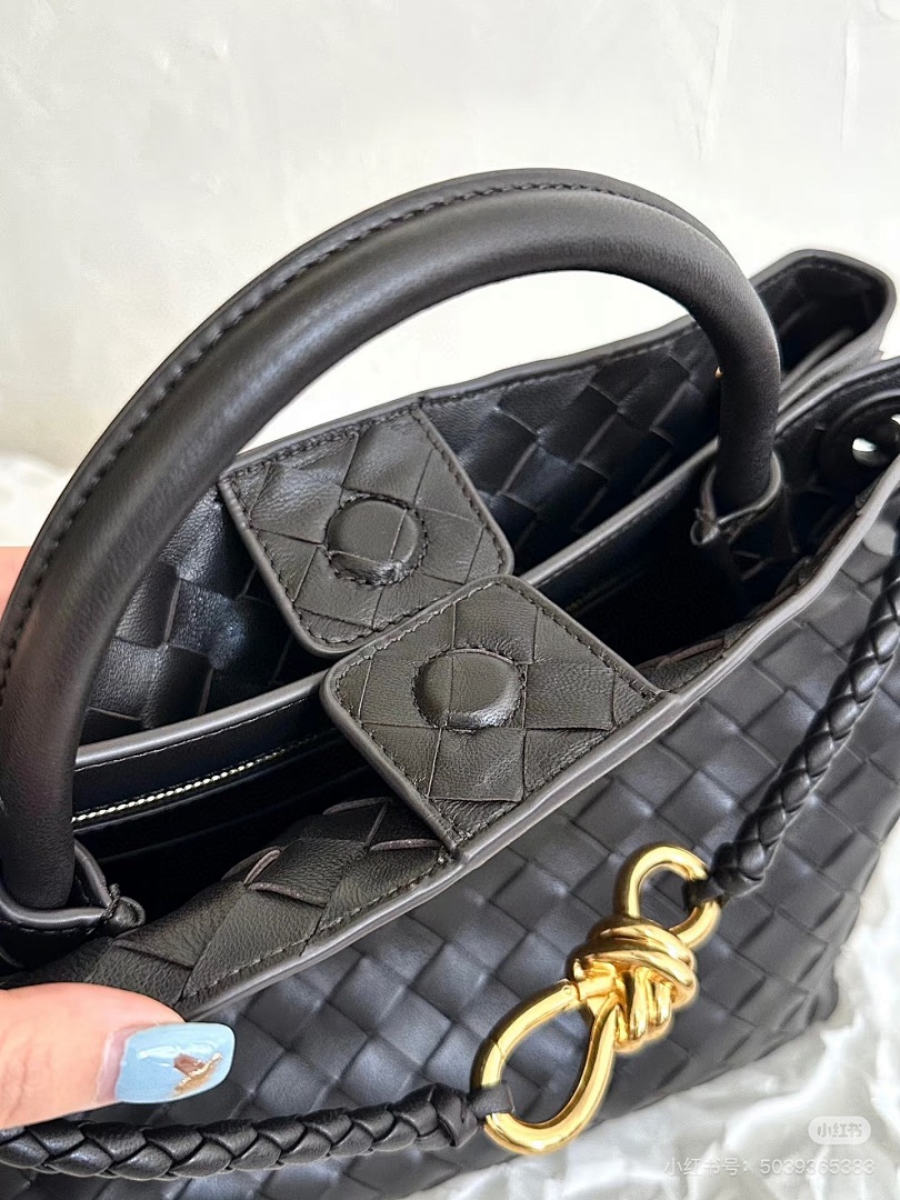 Bottega Veneta Andiamo · 6129 — תמונה 11