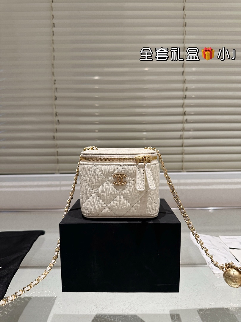 Chanel Mini Vanity Case With Chain · 5457 — תמונה 2