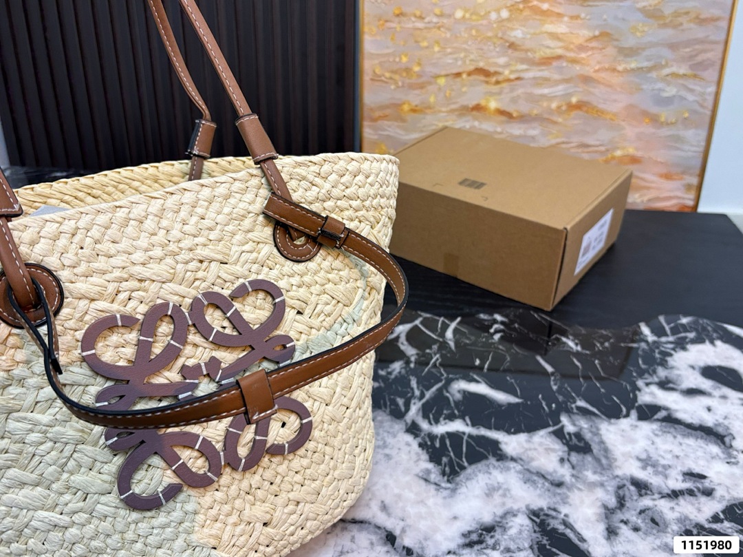 Loewe Anagram Basket Bag · 6234 — תמונה 7