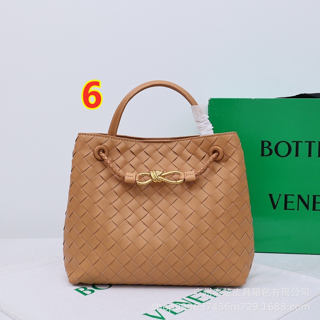 Bottega Veneta Andiamo · 6129 — תמונה 3