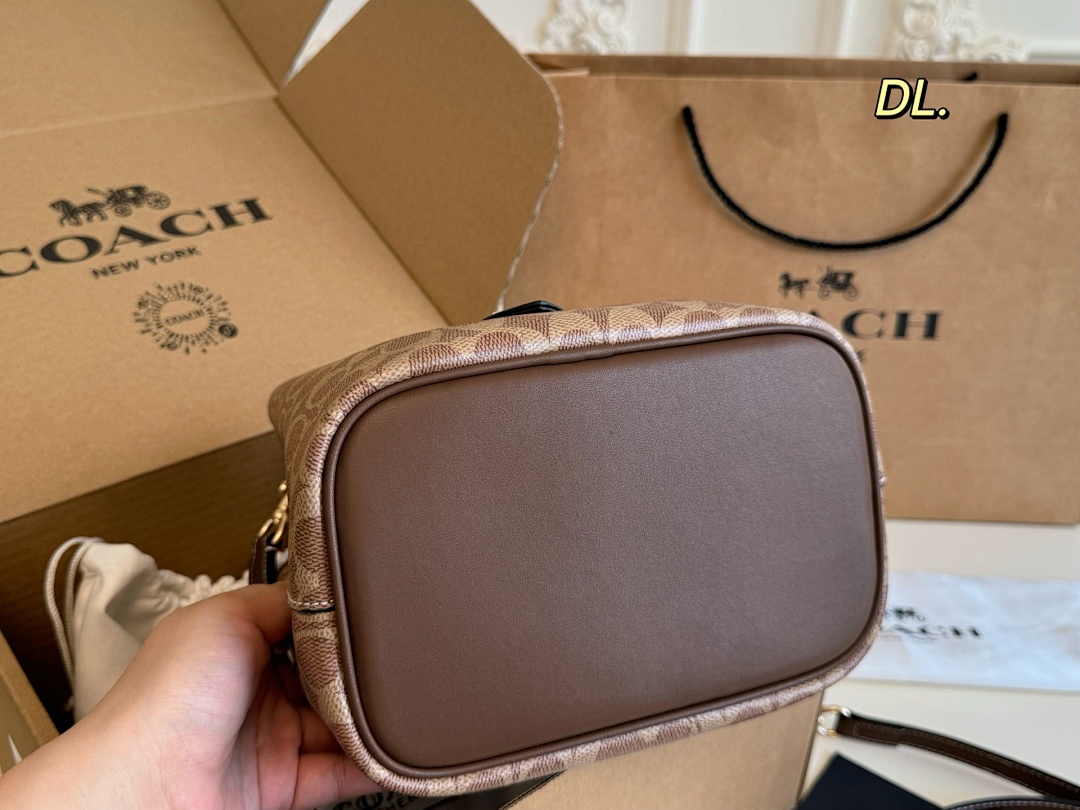 Chanel Perfect Fit Flap Bag · 5495 — תמונה 2