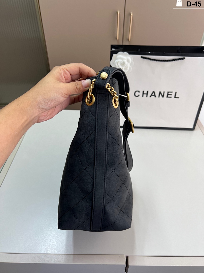 Chanel On My Shoulder · 5543 — תמונה 22