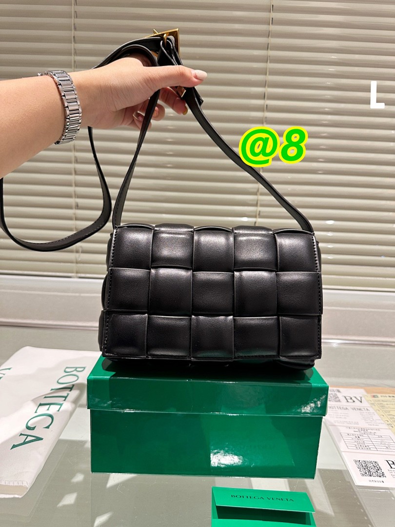 Bottega Veneta Cassette · 4200 — תמונה 3