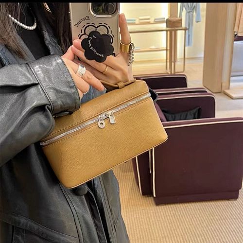 Loro Piana Extra Pocket L19 · 3760