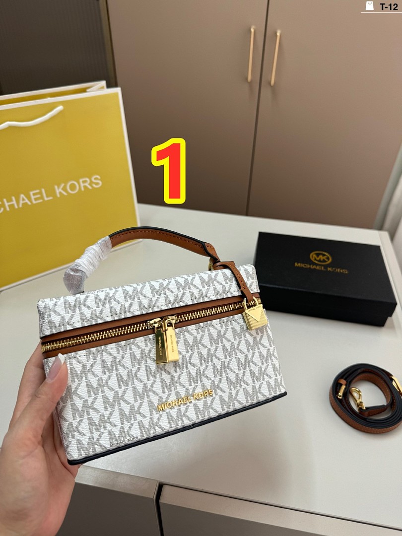 Michael Kors Vivi · 6400