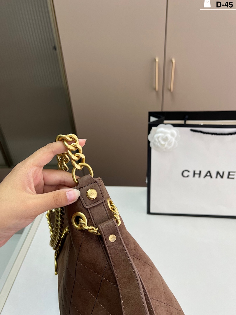 Chanel On My Shoulder · 5543 — תמונה 10