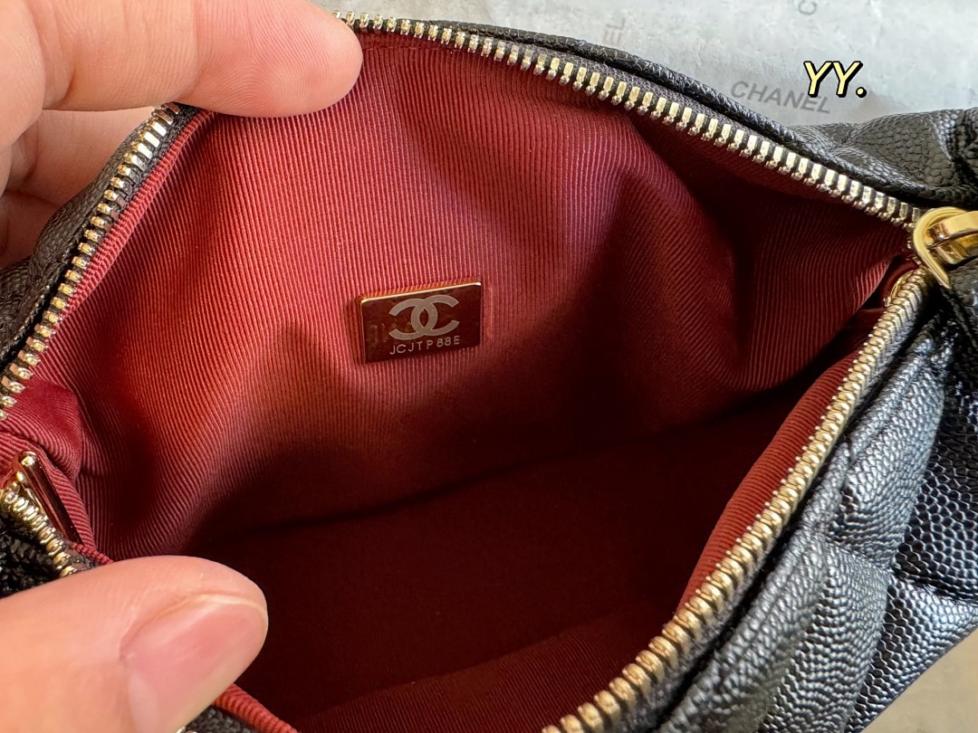 Chanel Hobo Clutch With Chain · 5498 — תמונה 2