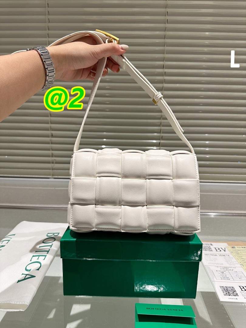 Bottega Veneta Cassette · 4200 — תמונה 9