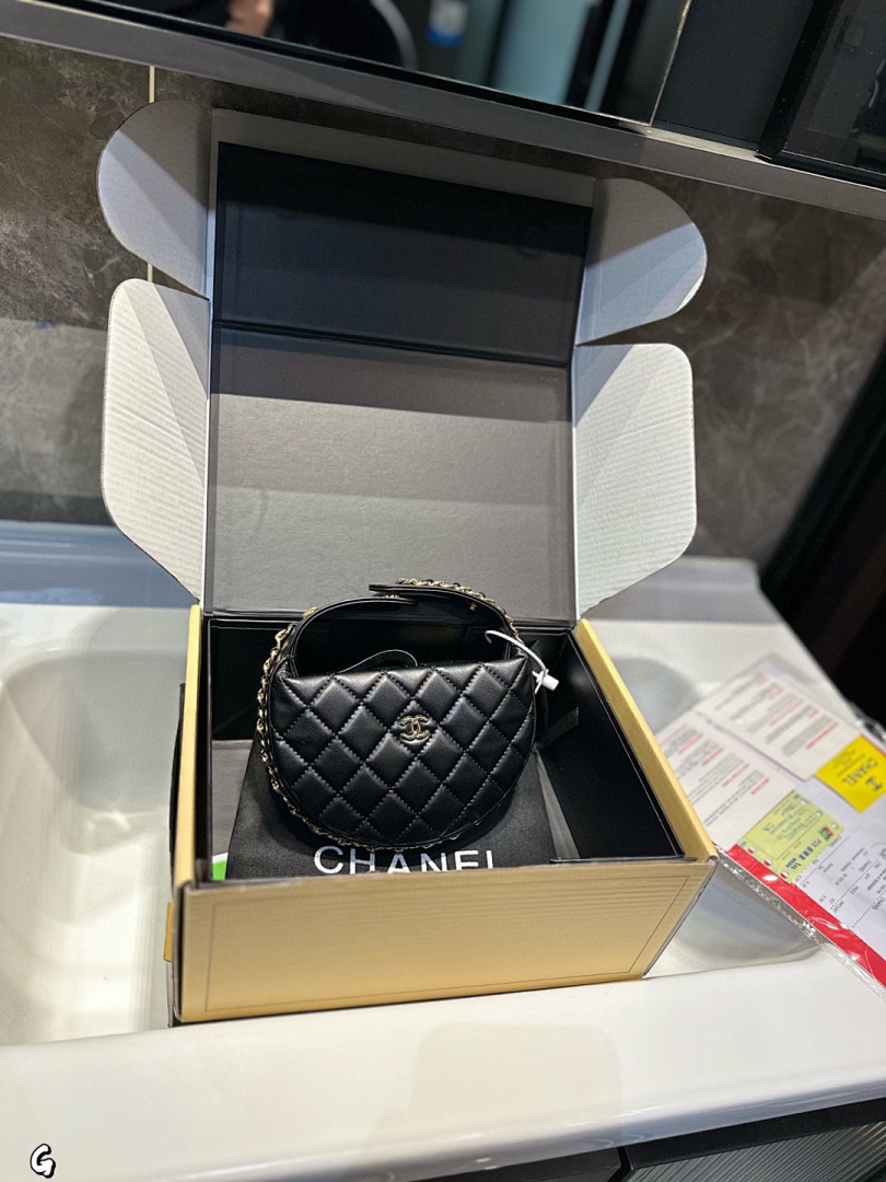 Chanel Chain Around Pouch Hobo · 5542 — תמונה 15