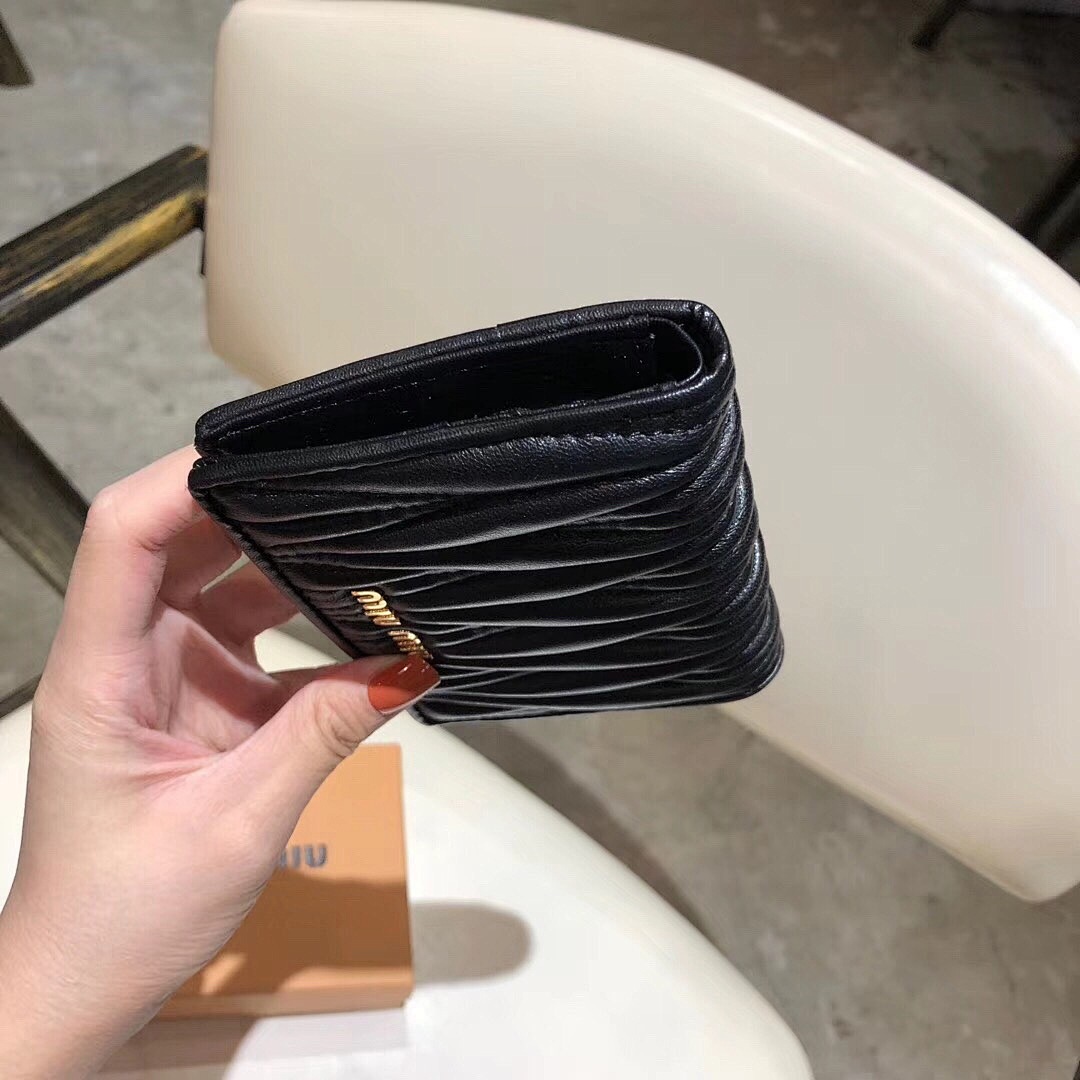 Miu Miu Small Matelassé Nappa Leather Wallet · 5435 — תמונה 5