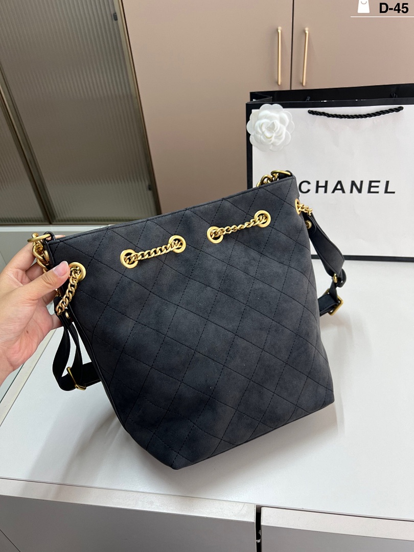 Chanel On My Shoulder · 5543 — תמונה 17