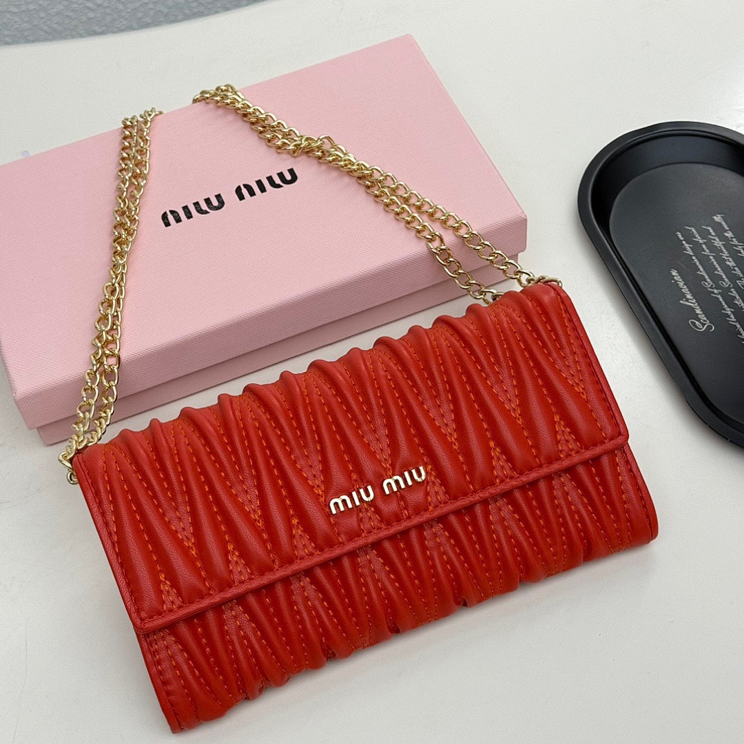 Miu Miu Small Matelassé Nappa Leather Wallet · 5546 — תמונה 12