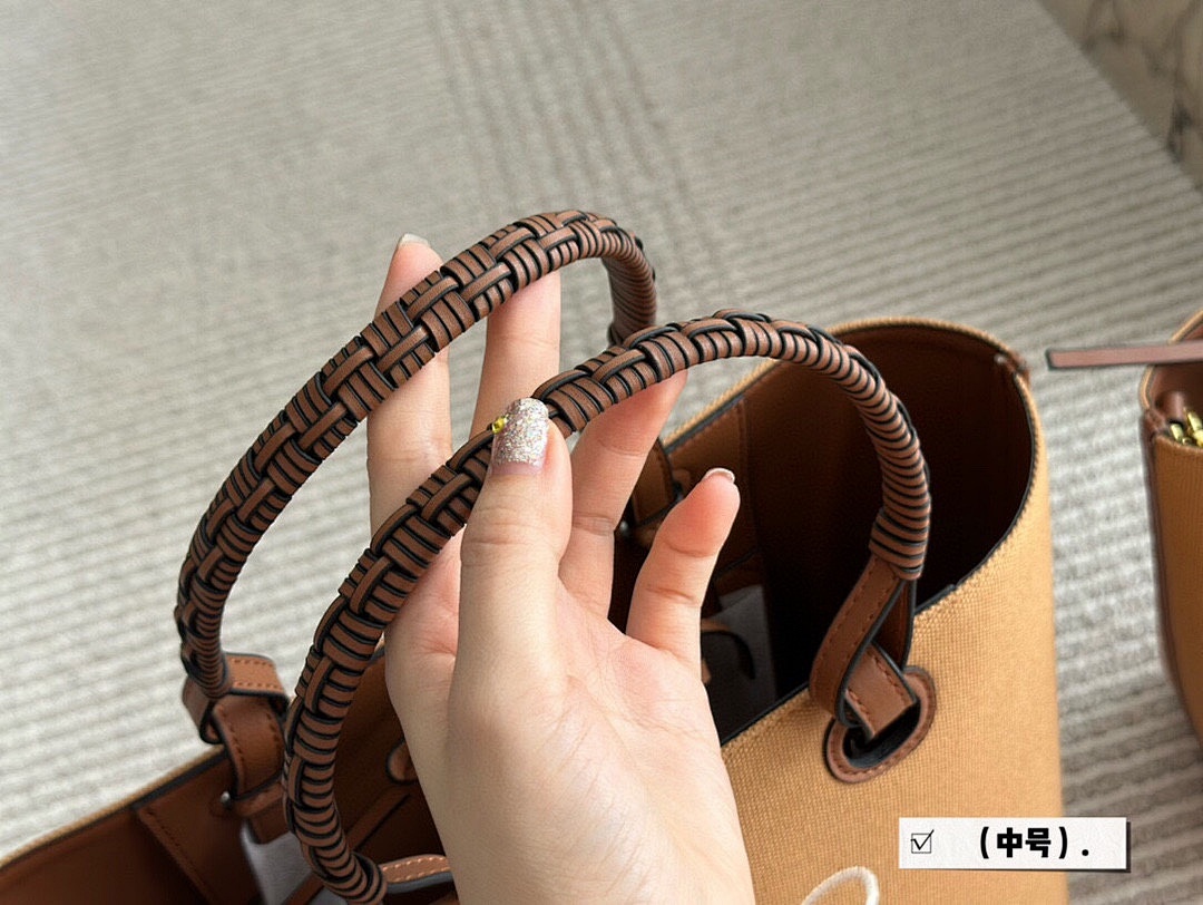 Loewe Anagram Tote · 4896 — תמונה 13