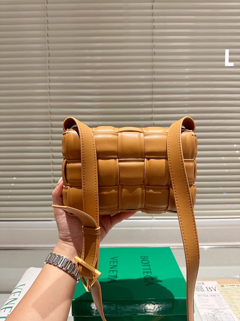 Bottega Veneta Cassette · 4200 — תמונה 12