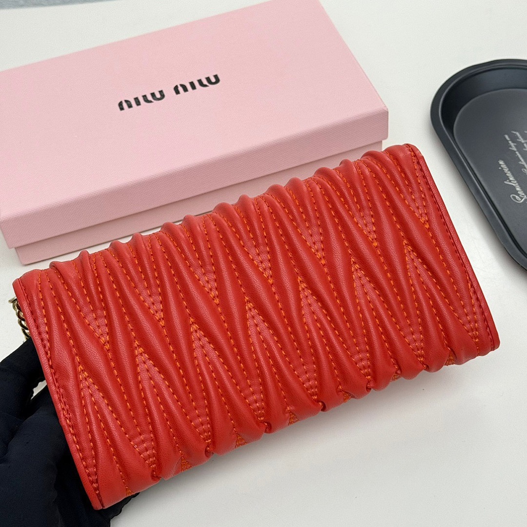 Miu Miu Small Matelassé Nappa Leather Wallet · 5546 — תמונה 17
