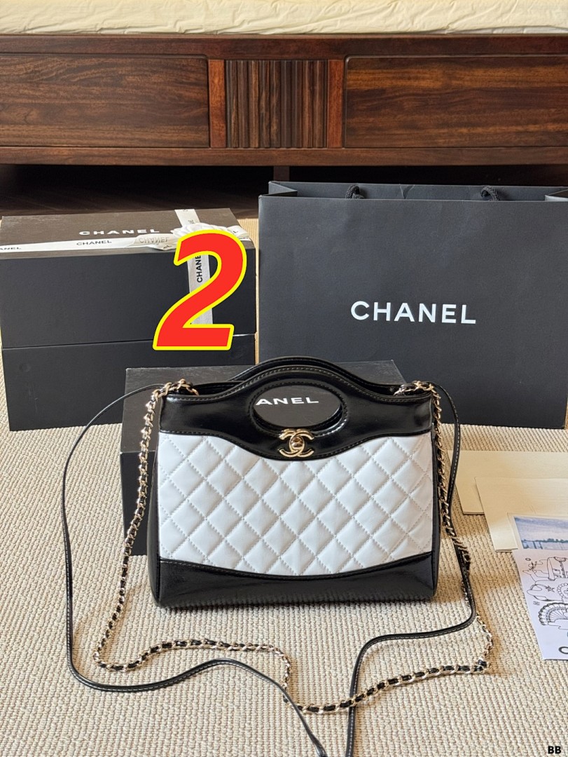 Chanel 31 Shopping Bag · 5426 — תמונה 4