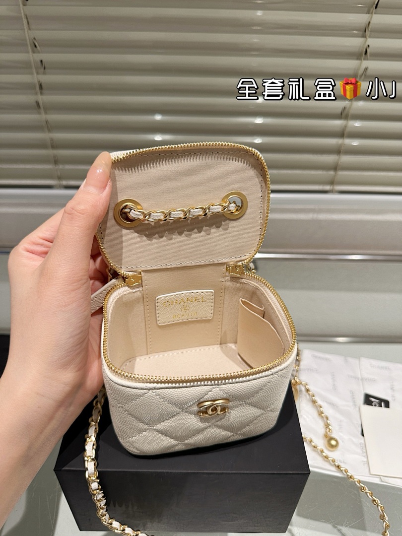 Chanel Mini Vanity Case With Chain · 5457 — תמונה 3