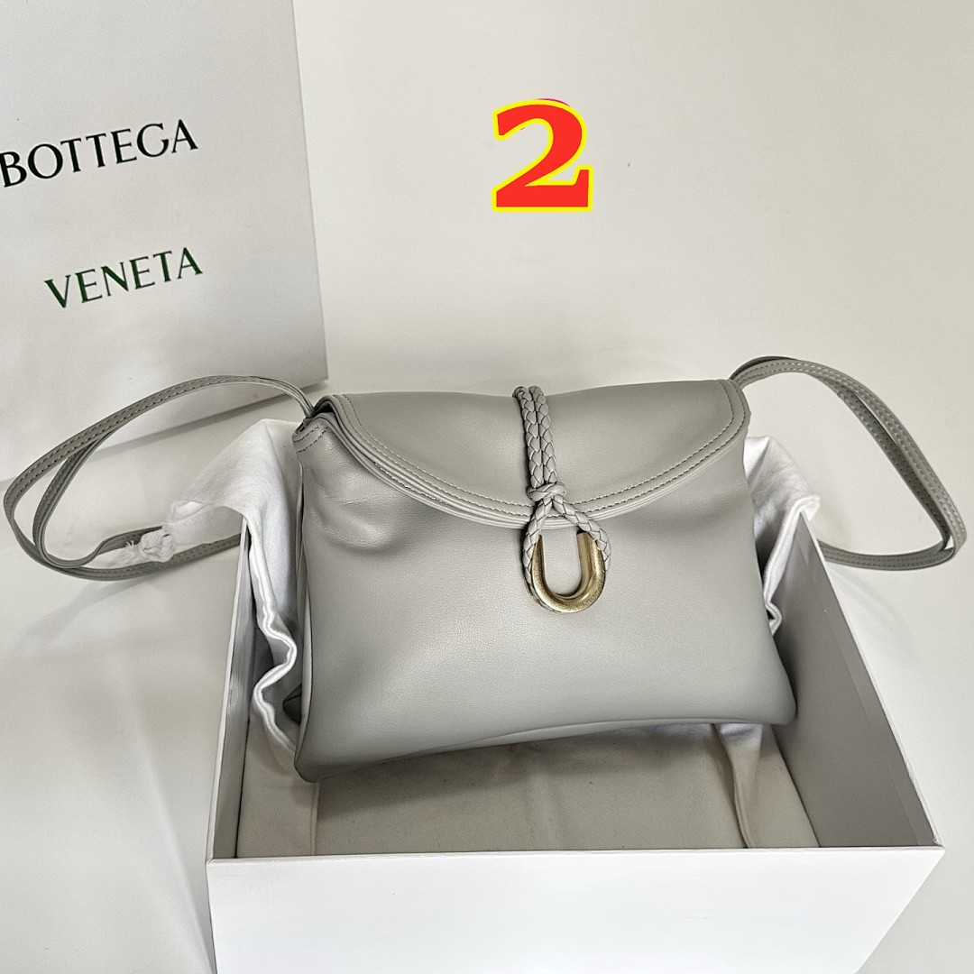 Bottega Veneta Liberta · 5907 — תמונה 3