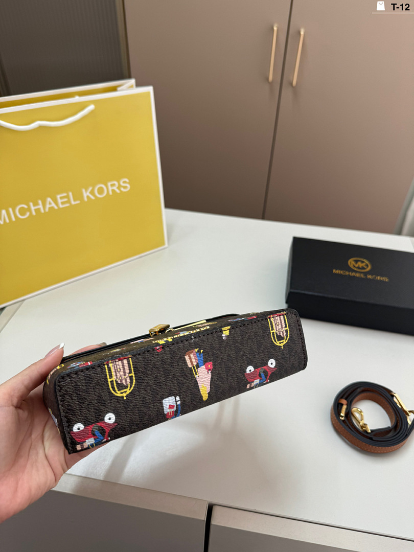 Michael Kors Vivi · 6400 — תמונה 7