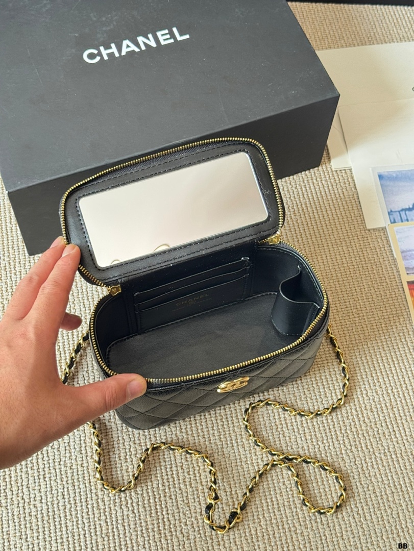 Chanel Vanity Case · 5565 — תמונה 2