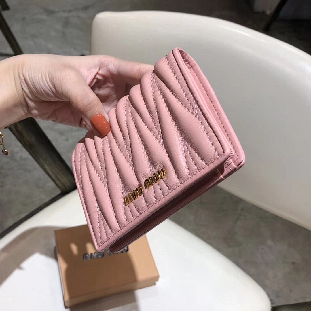 Miu Miu Small Matelassé Nappa Leather Wallet · 5435 — תמונה 16