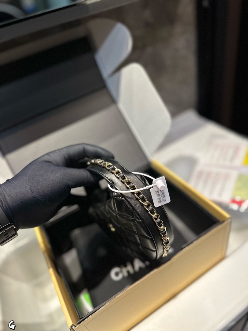 Chanel Chain Around Pouch Hobo · 5542 — תמונה 13