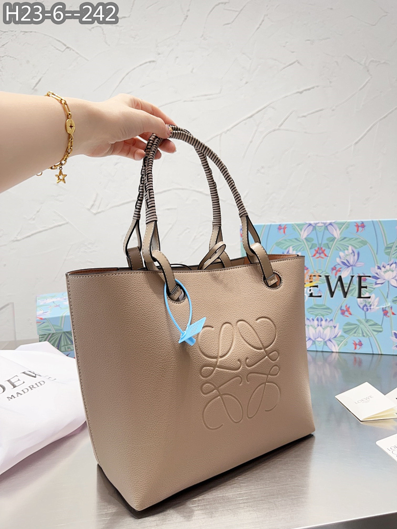 Loewe Anagram Tote · 3475 — תמונה 9