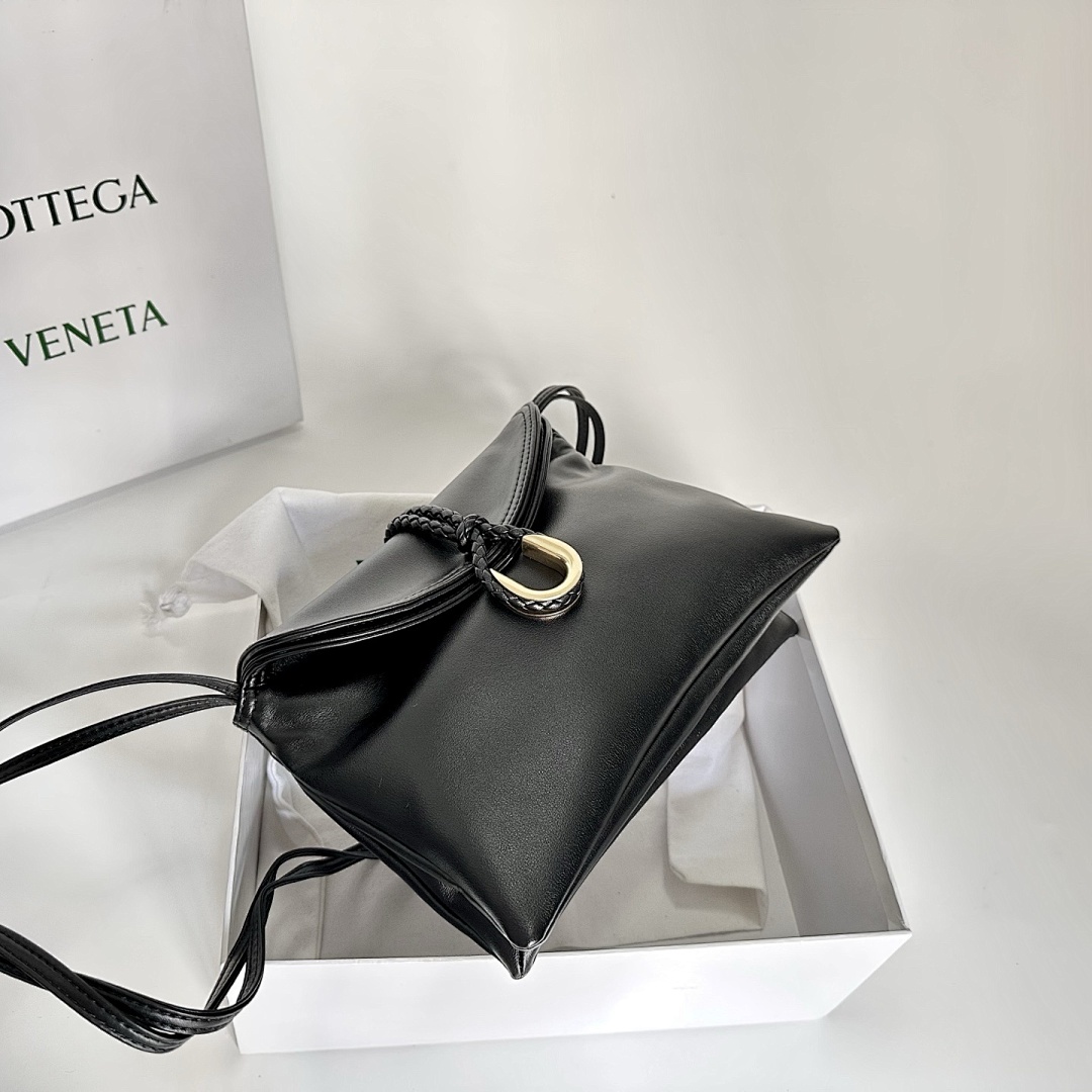 Bottega Veneta Liberta · 5907 — תמונה 9