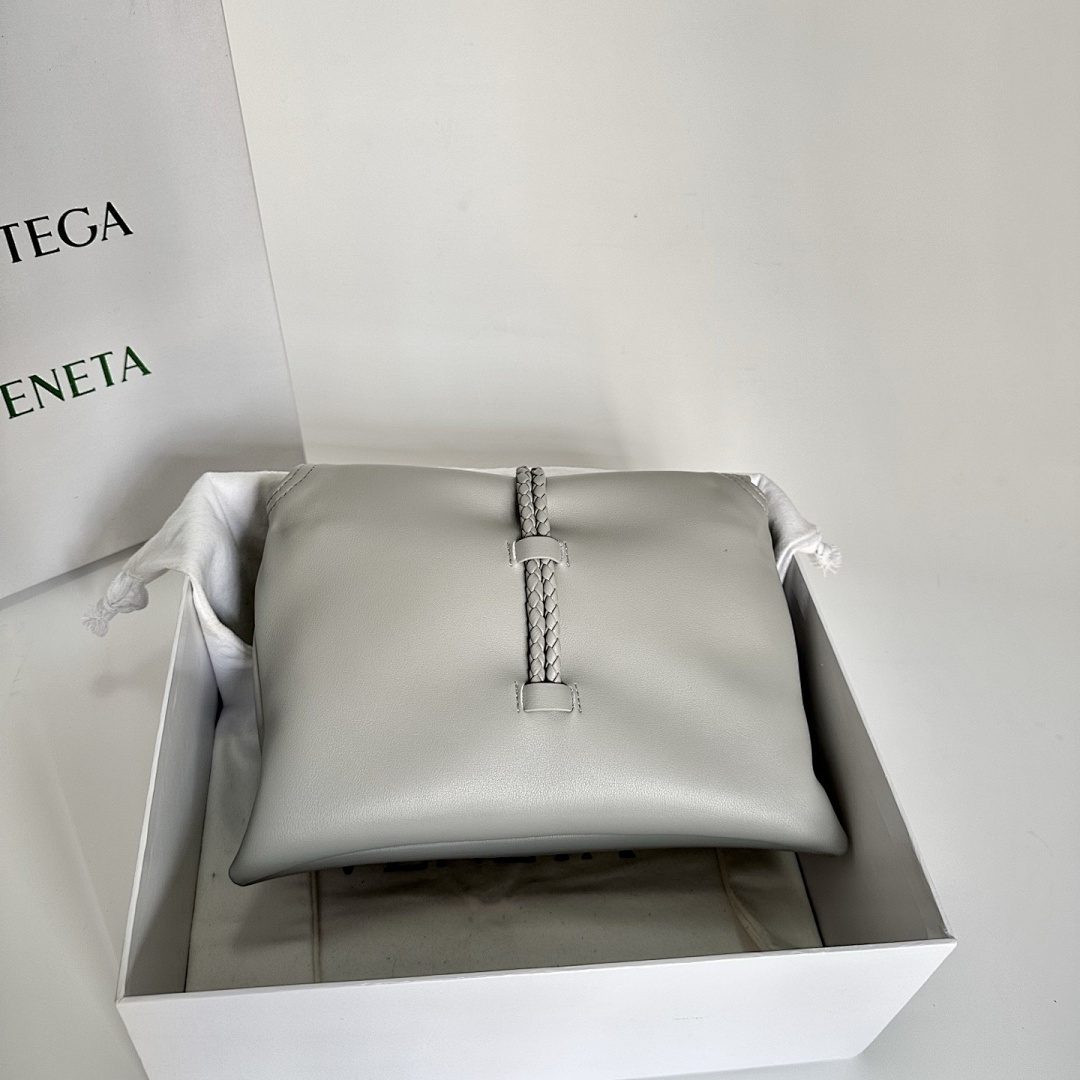 Bottega Veneta Liberta · 5907 — תמונה 20