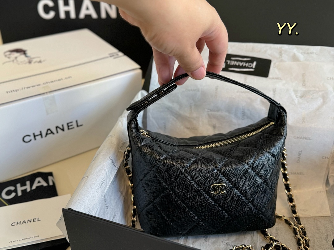 Chanel Hobo Clutch With Chain · 5498 — תמונה 9