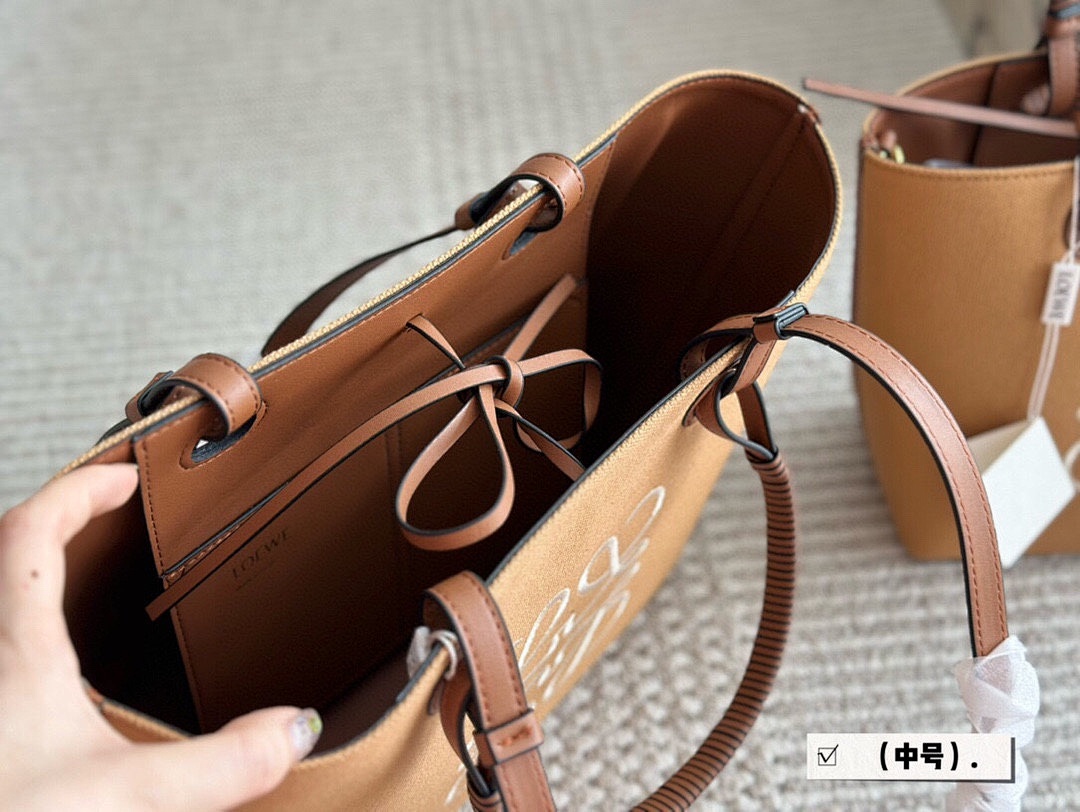 Loewe Anagram Tote · 4896 — תמונה 9