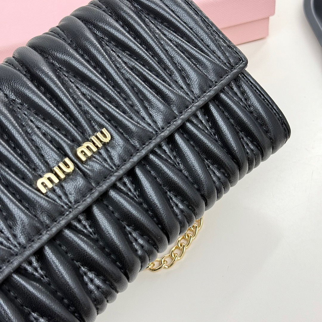 Miu Miu Small Matelassé Nappa Leather Wallet · 5546 — תמונה 7