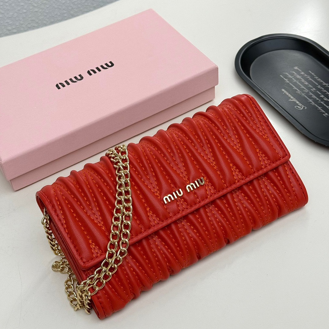 Miu Miu Small Matelassé Nappa Leather Wallet · 5546 — תמונה 19