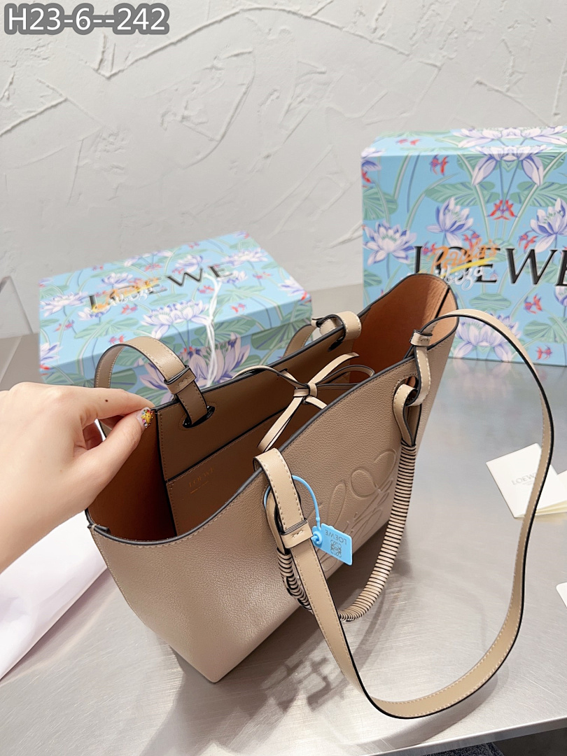 Loewe Anagram Tote · 3475 — תמונה 4