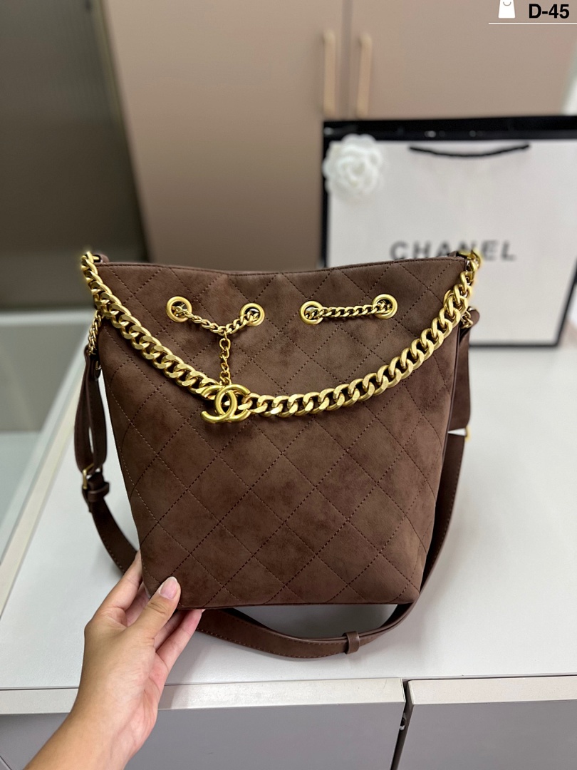 Chanel On My Shoulder · 5543 — תמונה 9