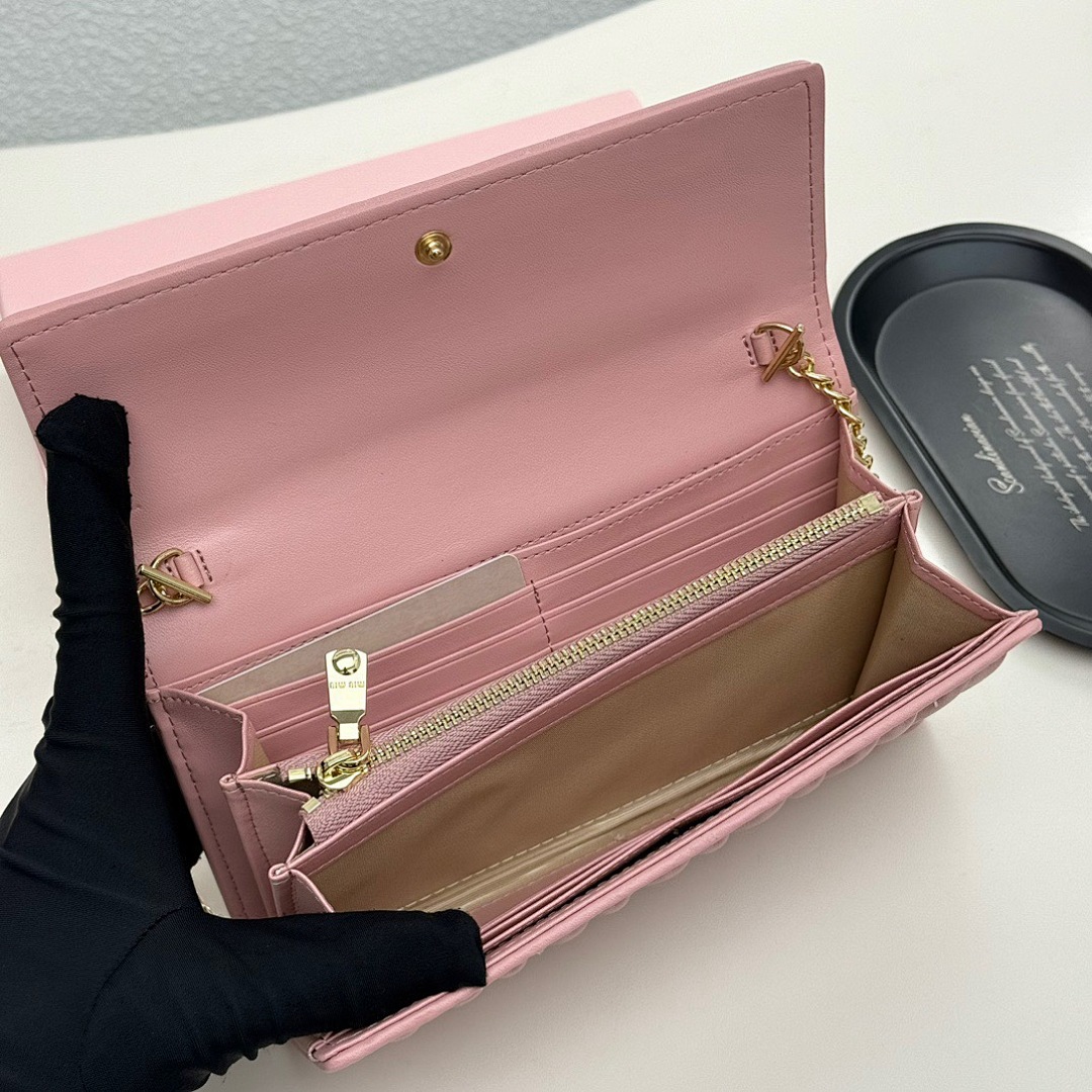 Miu Miu Small Matelassé Nappa Leather Wallet · 5546 — תמונה 21