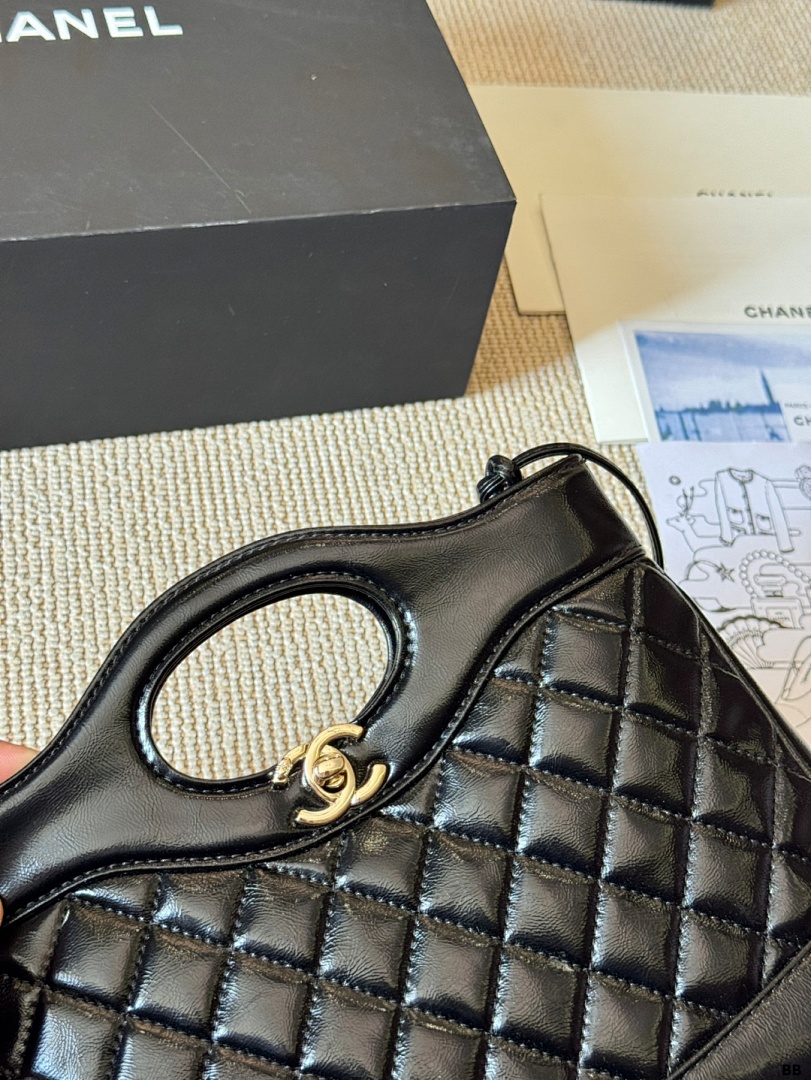 Chanel 31 Shopping Bag · 5426 — תמונה 9