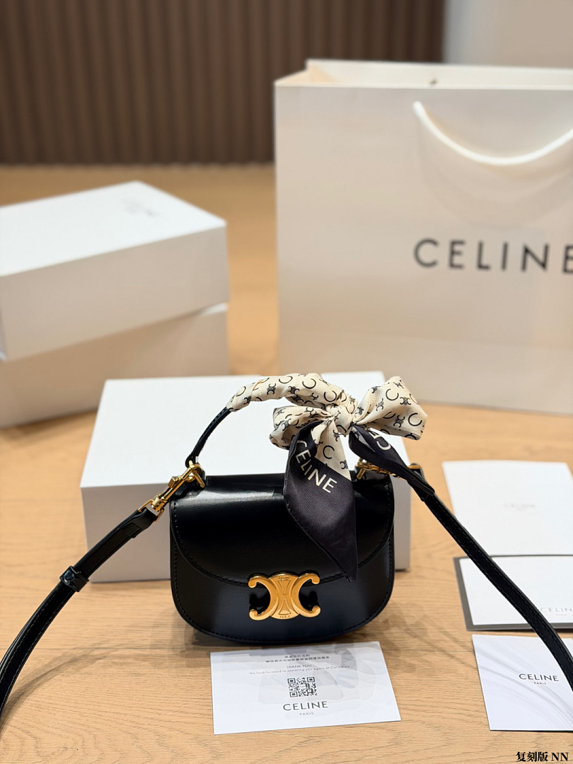 Celine Mini Besace Clea · 6413 — תמונה 13