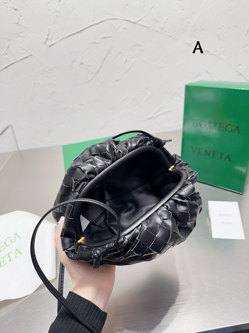 Bottega Veneta The Mini Pouch · 4342 — תמונה 11