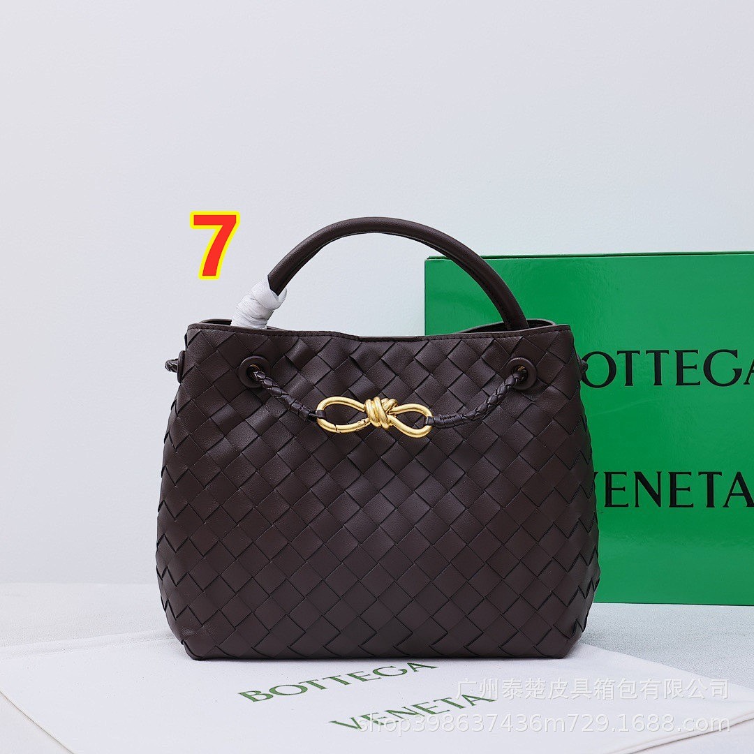 Bottega Veneta Andiamo · 6129 — תמונה 2