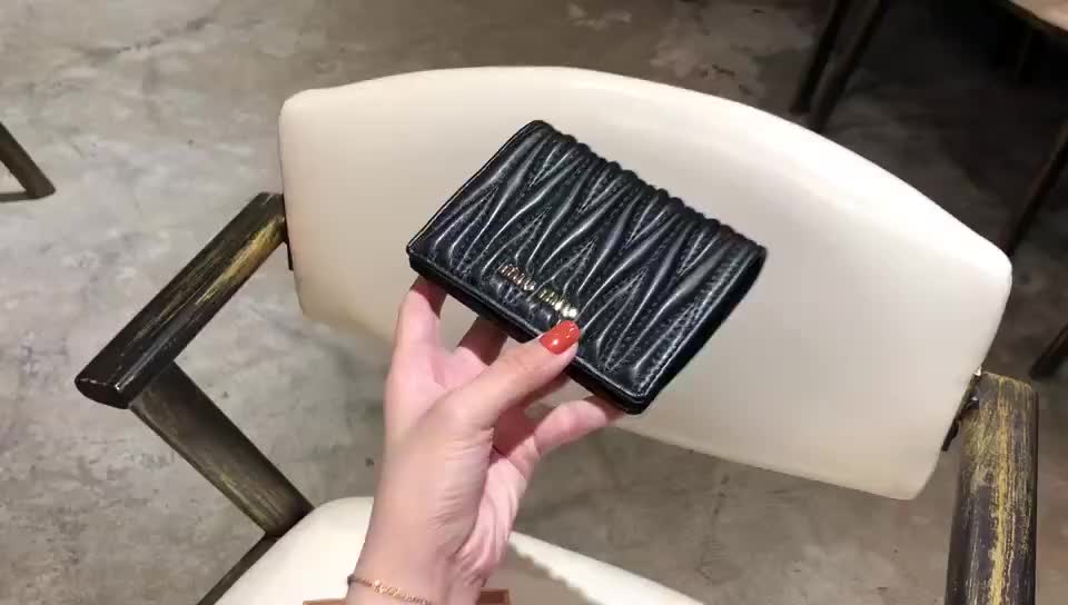 Miu Miu Small Matelassé Nappa Leather Wallet · 5435 — תמונה 20