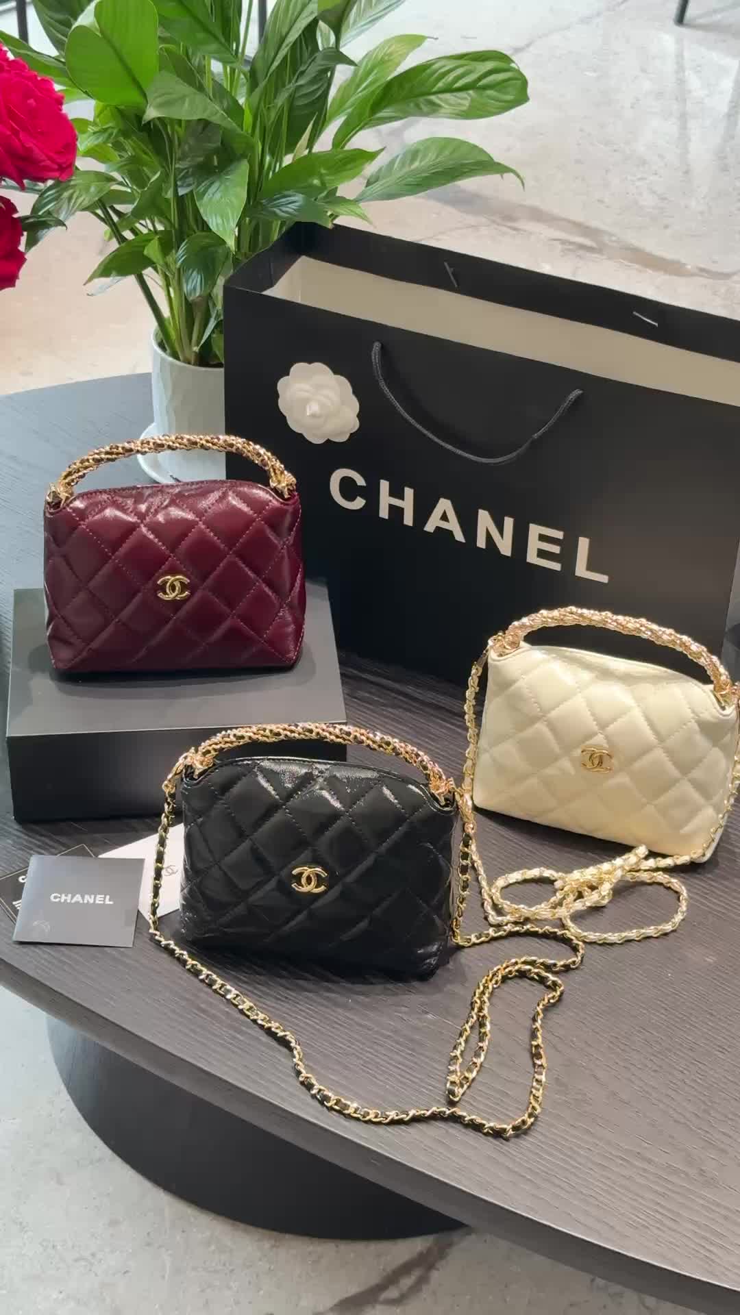 Chanel Small Bucket Bag · 5448 — תמונה 2