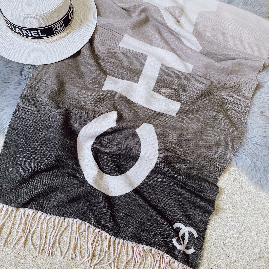 27.7$-Chanel    9891-T