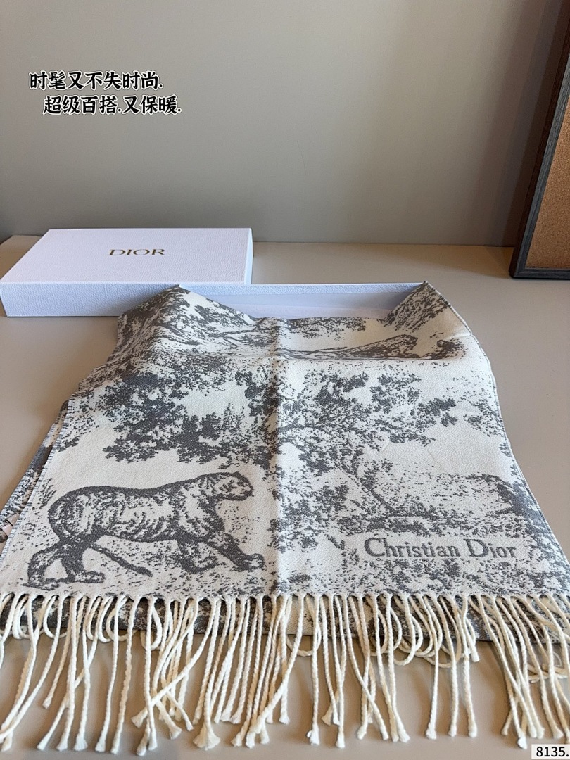 DIOR 62.09$    CODE 306-10790-T