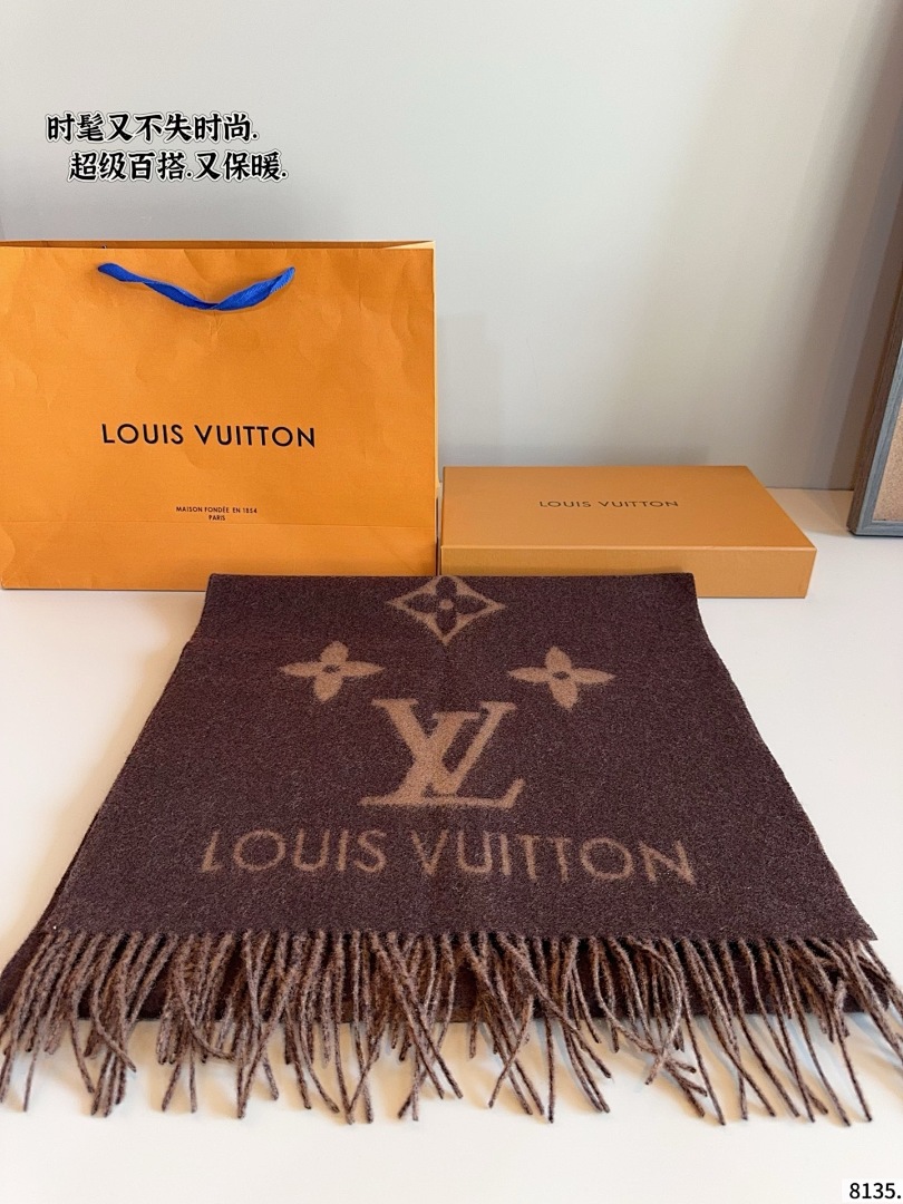 LV 57.33$    CODE 306-10789-T