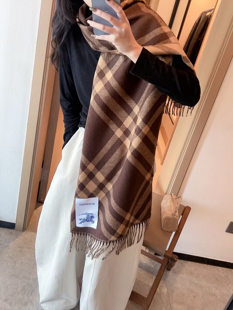 Burberry Check Cashmere Scarf Finch Brown · 5859 — תמונה 19