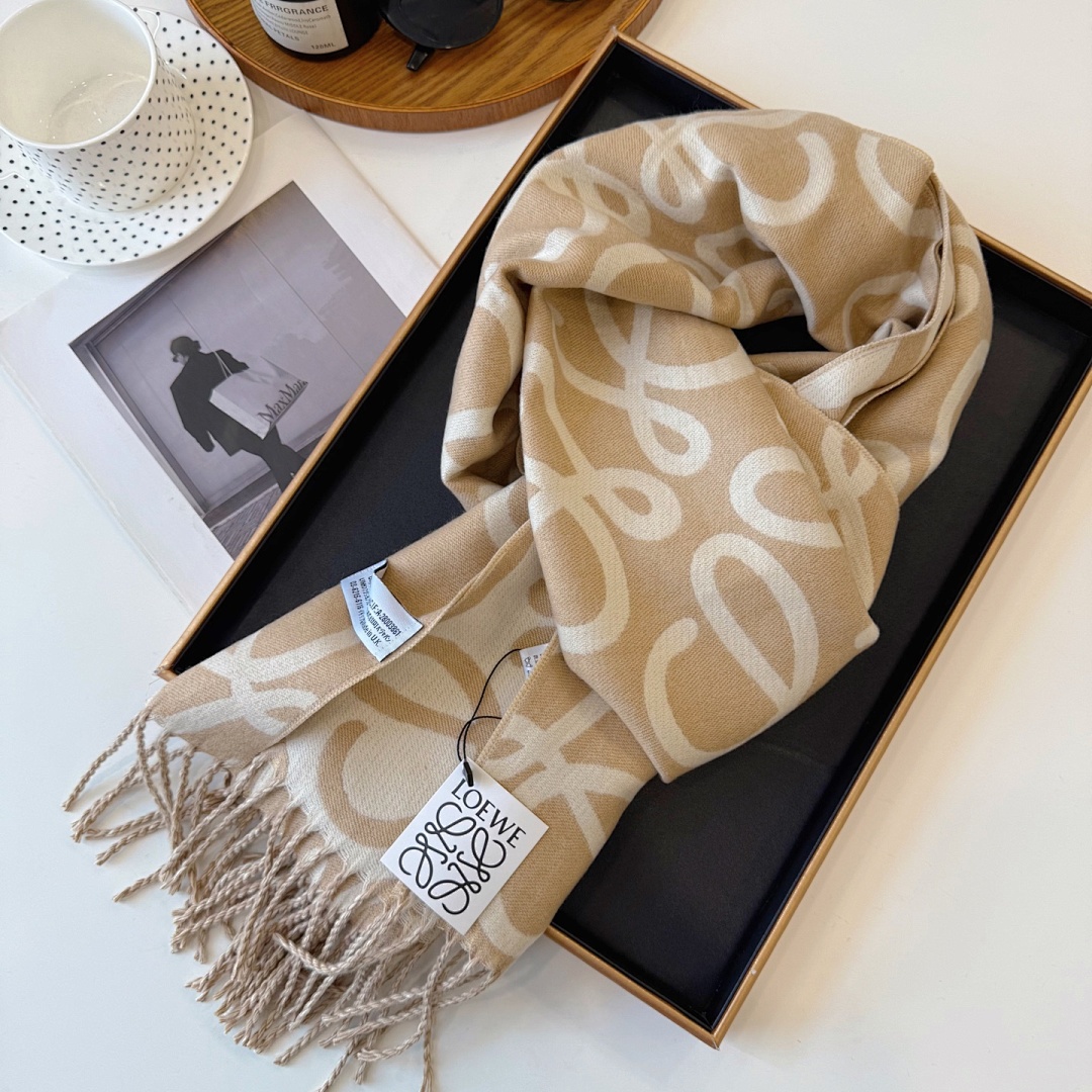 LOEWE Anagram Scarf · 5856 — תמונה 11