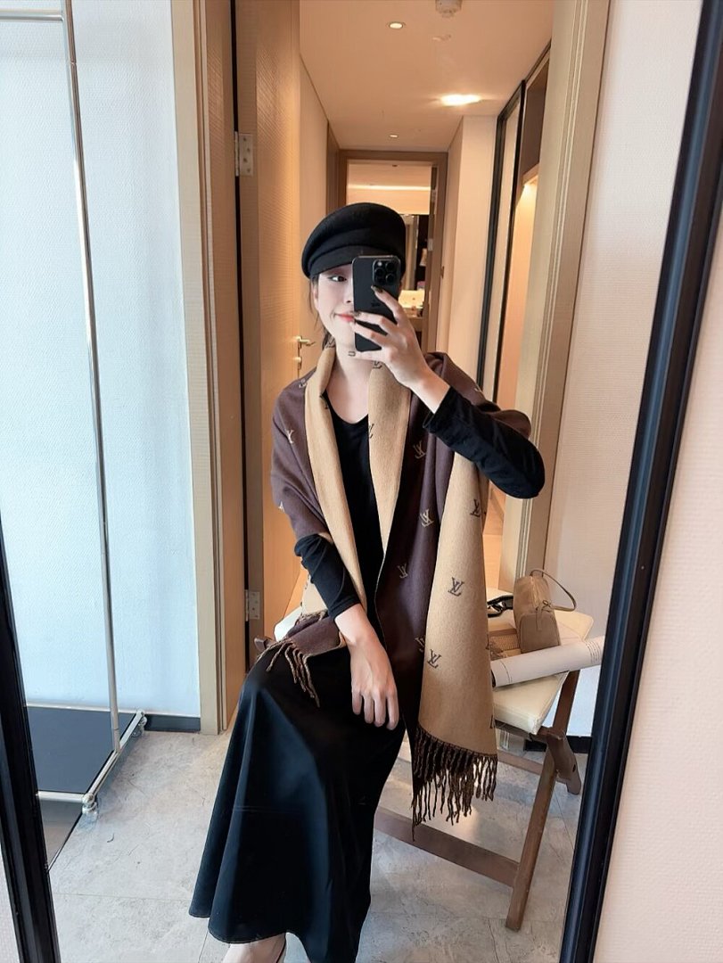 Louis Vuitton — צעיף · 5873 — תמונה 6