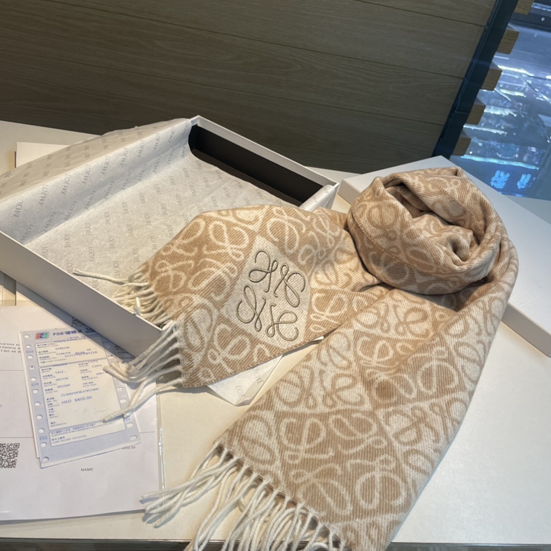 Loewe Anagram Scarf · 5865 — תמונה 20